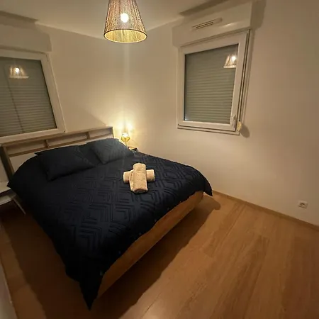 Maison Individuelle Parking Prive Et Gratuit