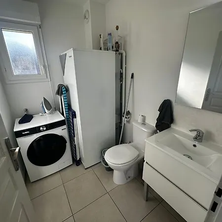 Maison Individuelle Parking Prive Et Gratuit *